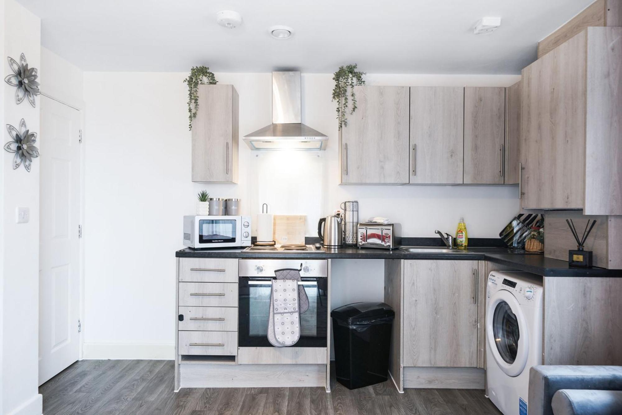 Livestay-New Private Apartment Building Minutes From Heathrow Slough Dış mekan fotoğraf