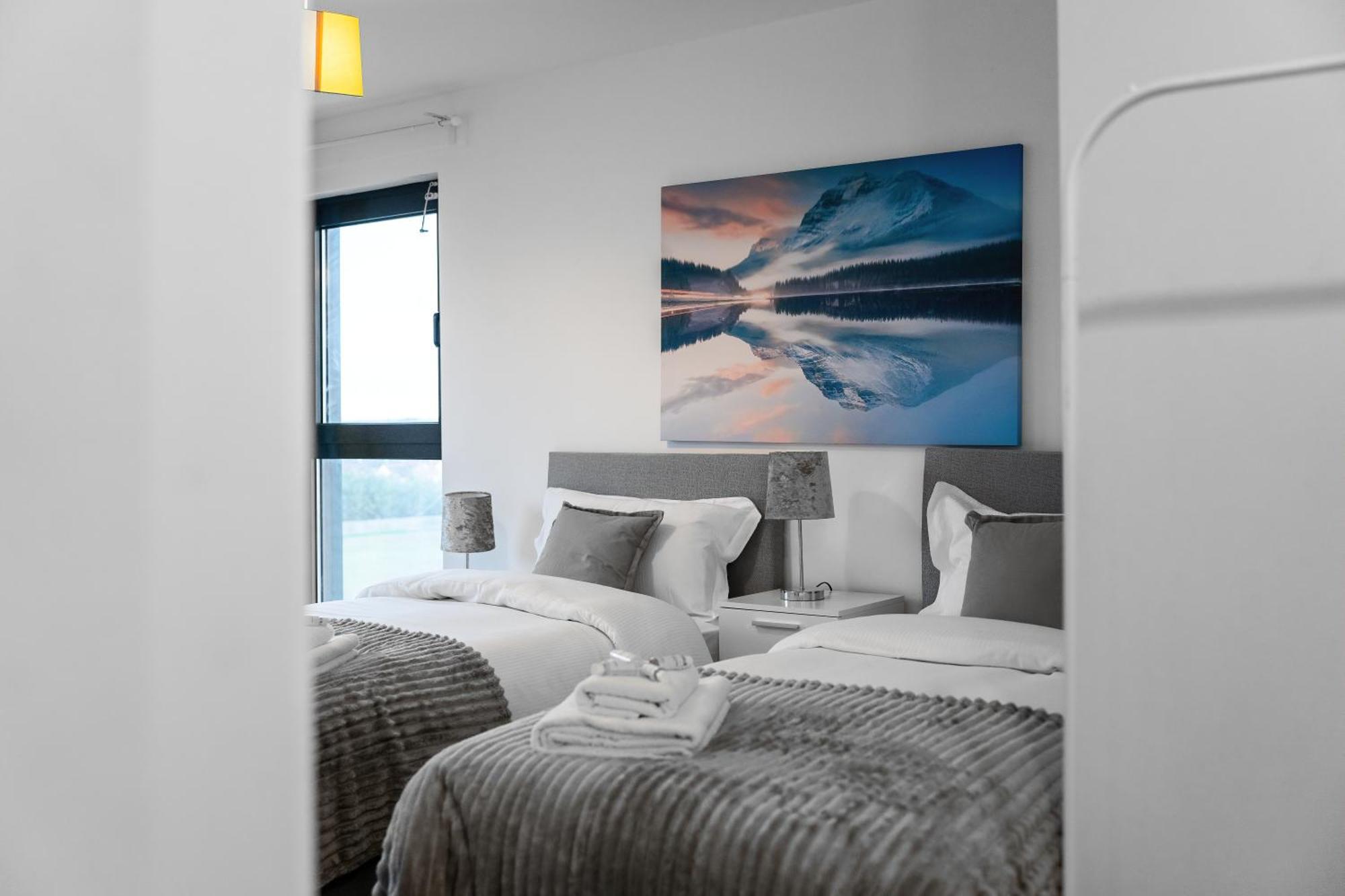 Livestay-New Private Apartment Building Minutes From Heathrow Slough Dış mekan fotoğraf
