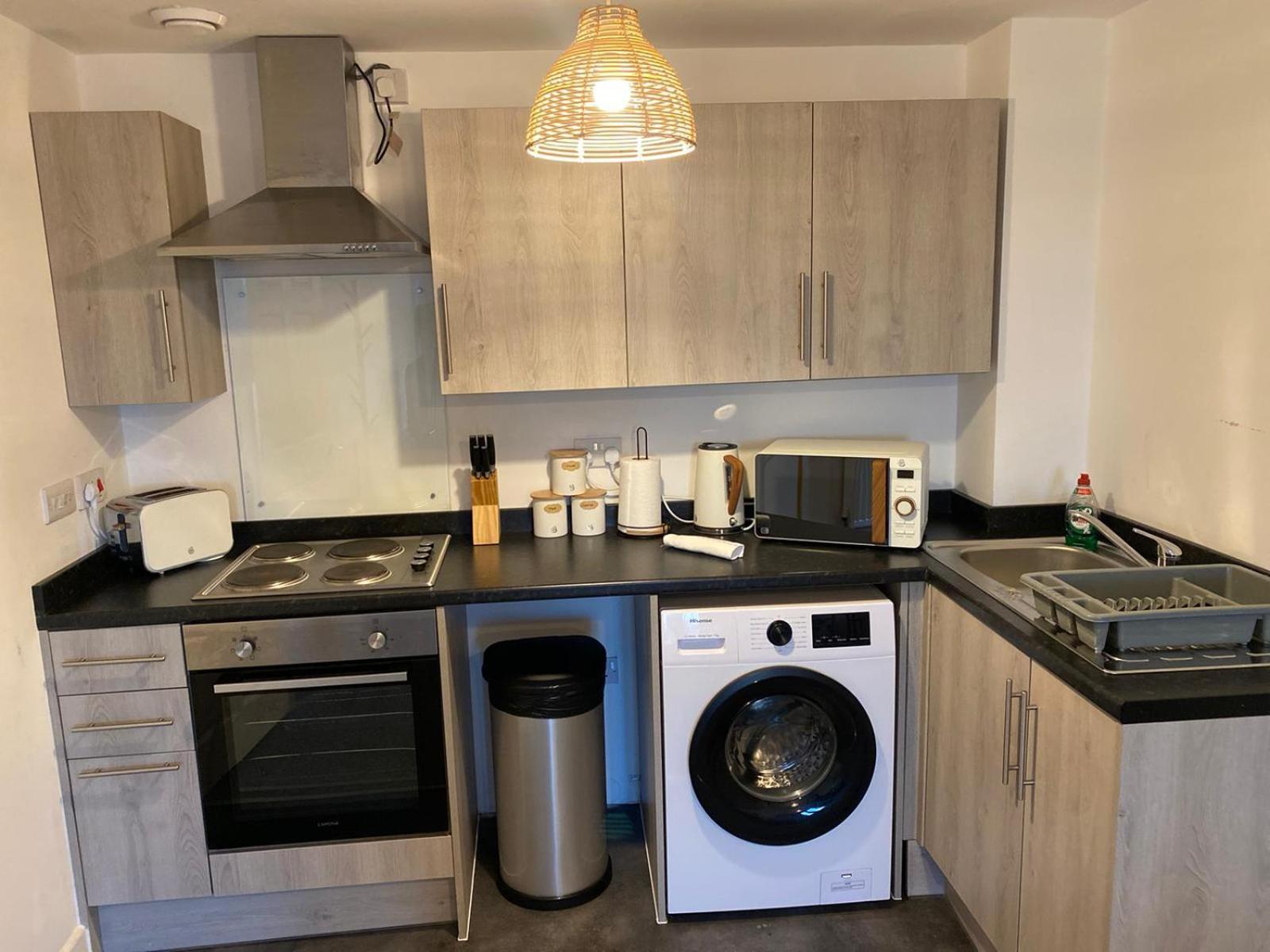 Livestay-New Private Apartment Building Minutes From Heathrow Slough Dış mekan fotoğraf