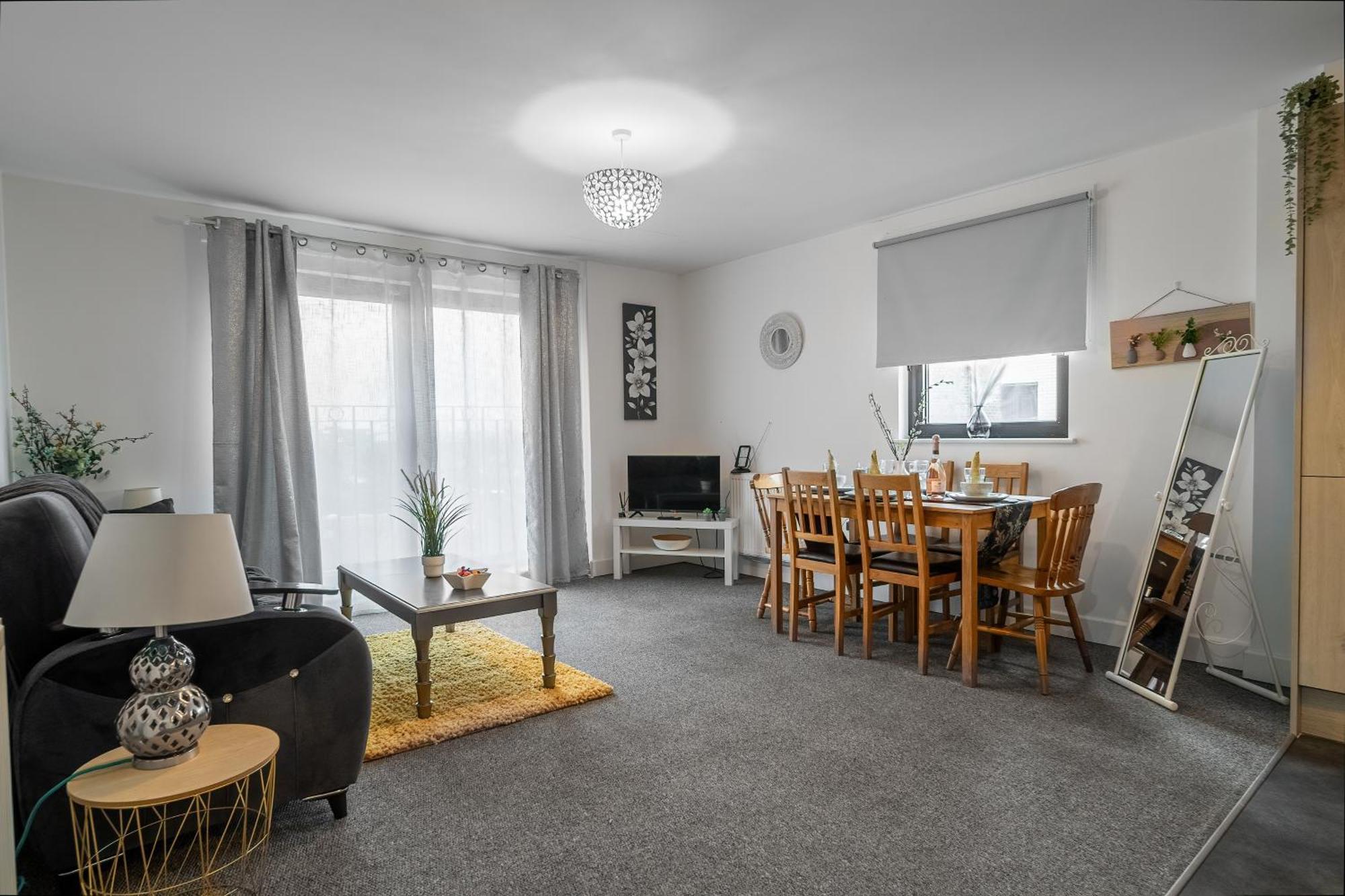 Livestay-New Private Apartment Building Minutes From Heathrow Slough Dış mekan fotoğraf