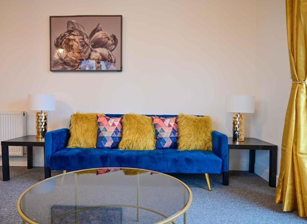 Livestay-New Private Apartment Building Minutes From Heathrow Slough Dış mekan fotoğraf