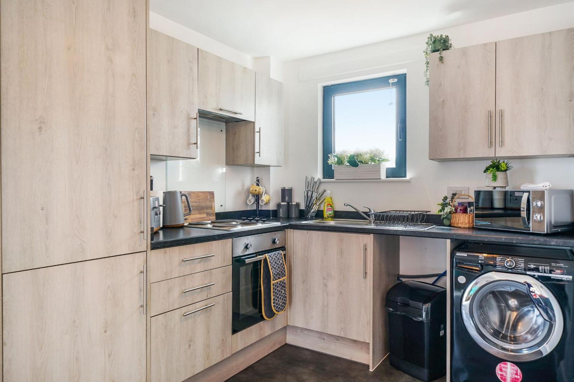 Livestay-New Private Apartment Building Minutes From Heathrow Slough Dış mekan fotoğraf
